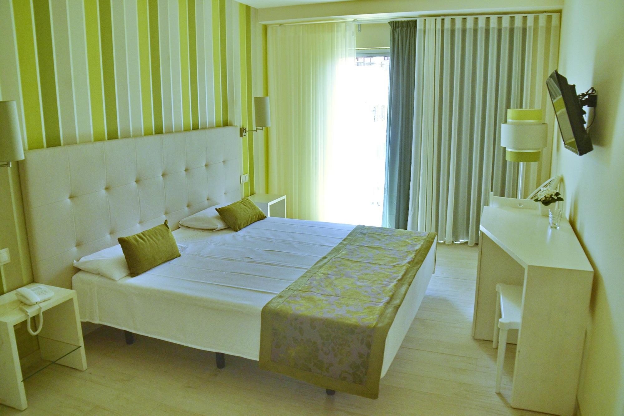 Ouril Hotel Julia Santa Maria Ngoại thất bức ảnh