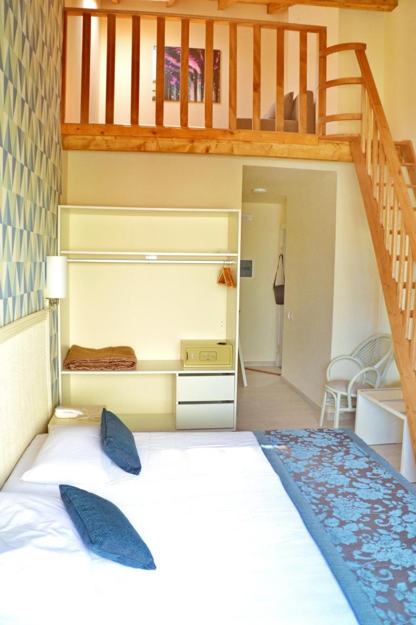 Ouril Hotel Julia Santa Maria Ngoại thất bức ảnh