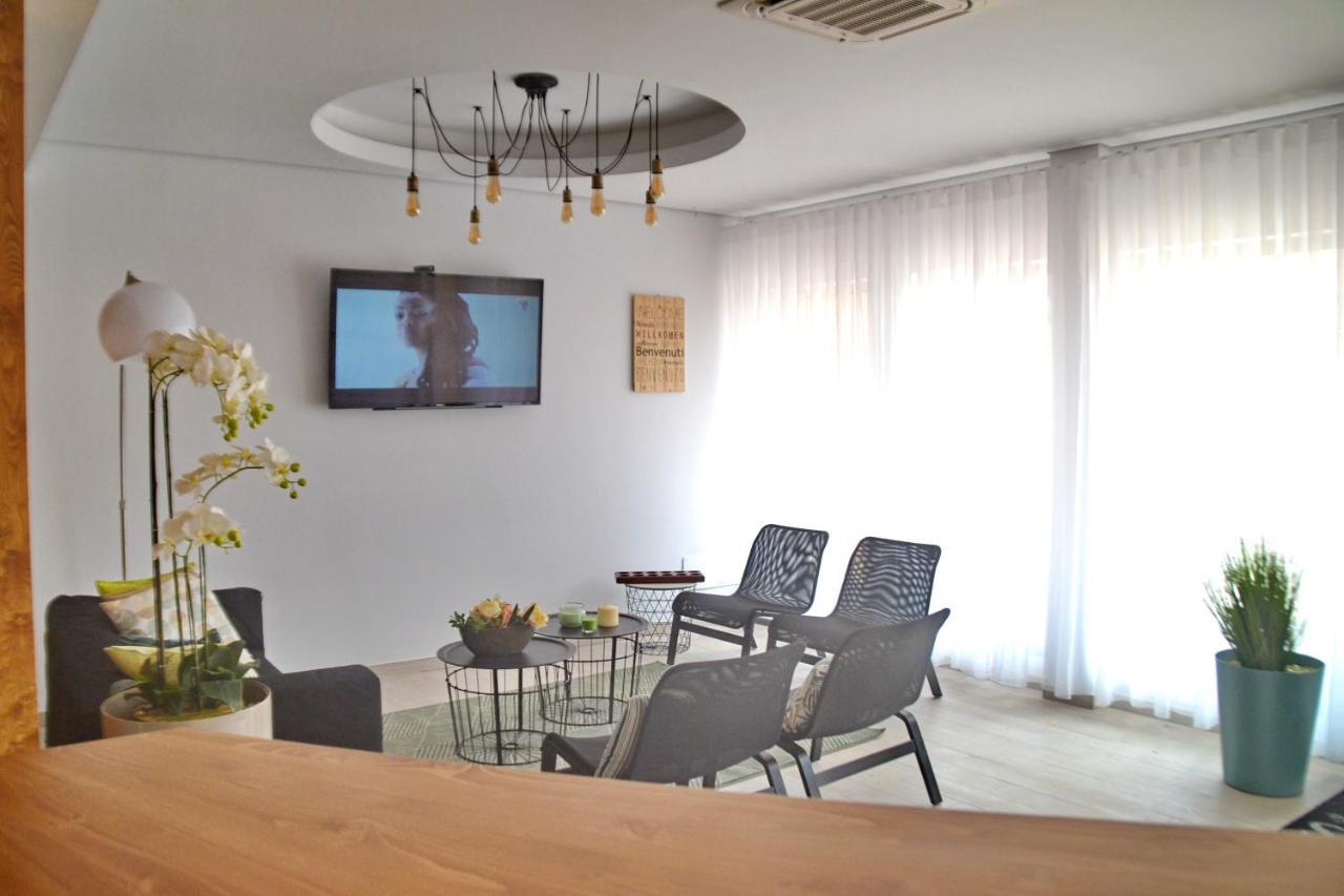 Ouril Hotel Julia Santa Maria Ngoại thất bức ảnh